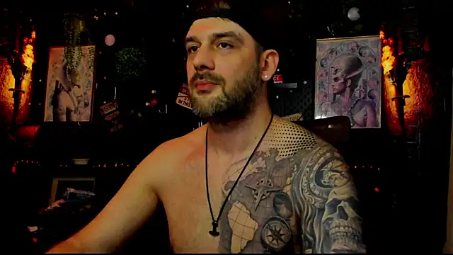 Snapshot of LexXHardy chatting on 06-19-26, 11:05 LexXHardy online show from 06-19-26, 11:05