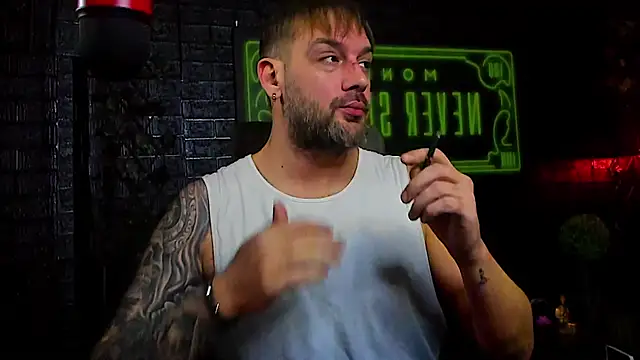 LexXHardy online show from 12-21-25, 09:55