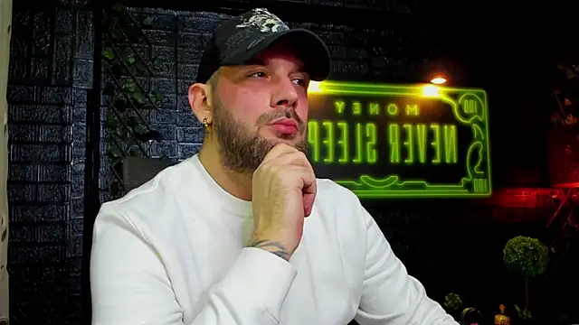 LexXHardy online show from 02-22-26, 03:42