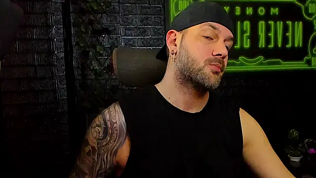 LexXHardy online show from 01-10-26, 07:36