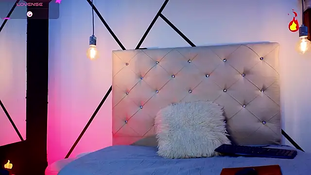 Snapshot of violetasimonz chatting on 02-09-26, 10:30 violetasimonz online show from 02-09-26, 10:30