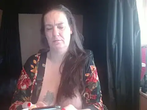 Snapshot of SimoneMoore chatting on 02-17-25, 05:34 SimoneMoore online show from 02-17-25, 05:34