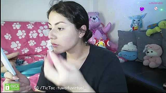 TuWaifuVirtual1 online show from 04-02-26, 10:49