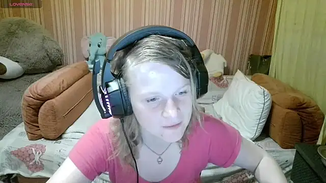 Kathlyn  Heath online show from 05-12-26, 05:52