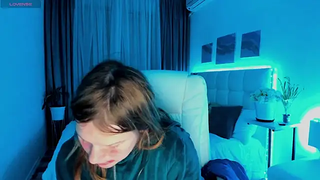 Kathlyn  Heath online show from 03-12-25, 08:41