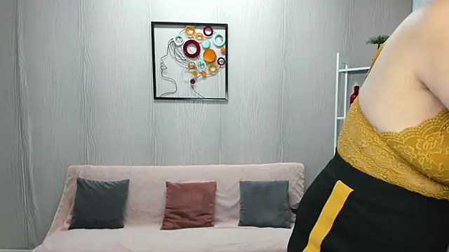 Cassandra Hotty online show from 01-08-26, 04:18