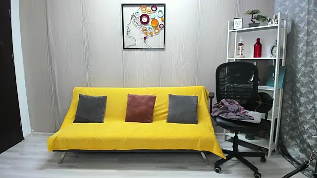 Cassandra Hotty online show from 05-08-26, 03:21