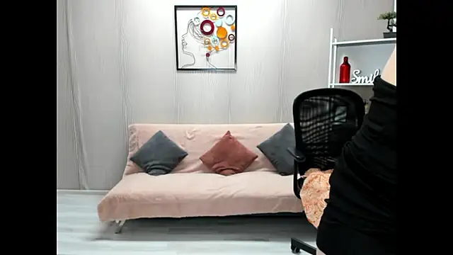 Cassandra Hotty online show from 12-02-25, 04:25