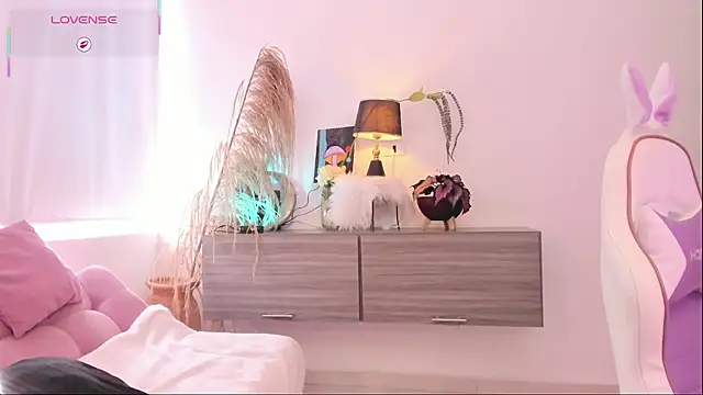 Anngel 1 online show from 04-18-26, 07:07