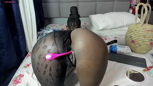 suhaila suus online show from 03-05-26, 01:13