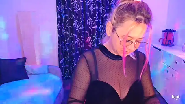 freyyamore1 online show from 05-14-26, 05:15