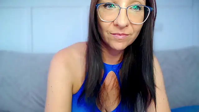 Snapshot of AshleyDark13 chatting on 09-21-25, 04:56 AshleyDark13 online show from 09-21-25, 04:56