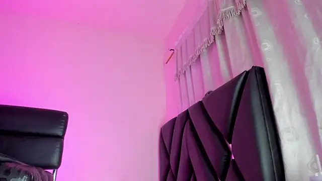 stephany doll  online show from 05-31-26, 04:07