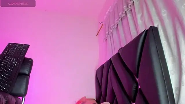 stephany doll  online show from 11-27-25, 01:39