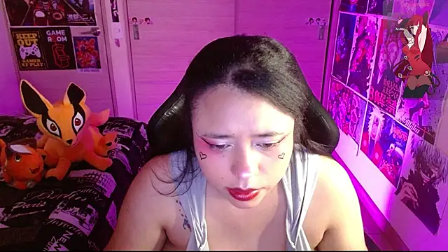 Emmachan19 online show from 02-12-26, 06:46