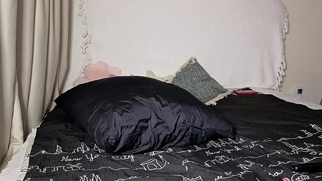 Snapshot of sexycabdy chatting on 06-17-26, 07:24 sexycabdy online show from 06-17-26, 07:24
