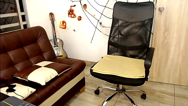 michacosio online show from 10-15-25, 12:20