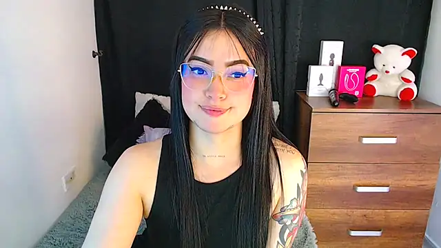 Snapshot of Isa_Maiden1 chatting on 09-23-25, 04:14 Isa Maiden1 online show from 09-23-25, 04:14