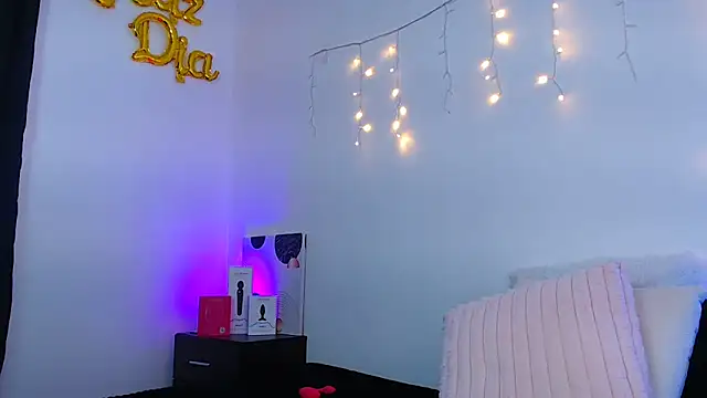 Isa Maiden1 online show from 03-28-26, 05:03