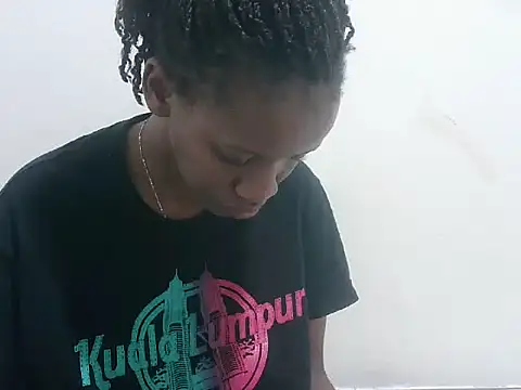 prettybeee online show from 12-04-25, 09:47