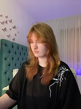  Chlo  e online show from 03-11-25, 11:47