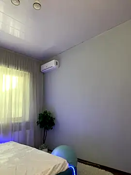  Chlo  e online show from 09-20-25, 12:43