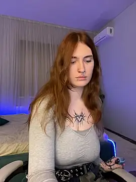  Chlo  e online show from 11-12-25, 01:59