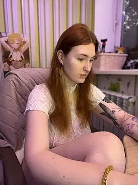  Chlo  e online show from 11-20-25, 12:39