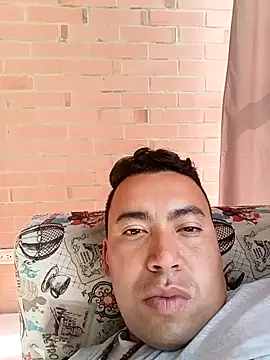 Diego leon27 online show from 01-08-25, 06:52