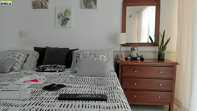 emilyboobs   online show from 11-28-25, 01:22