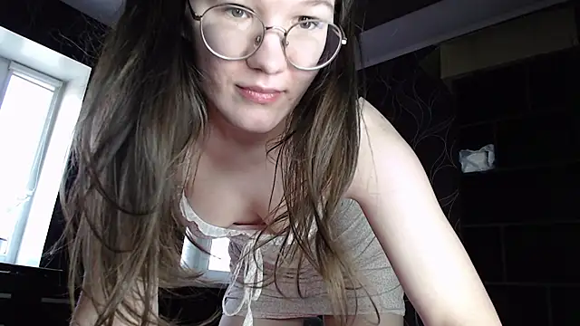 Snapshot of MiriamOr chatting on 03-11-25, 10:51 MiriamOr online show from 03-11-25, 10:51
