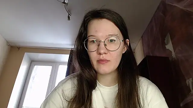 Snapshot of MiriamOr chatting on 02-09-25, 07:15 MiriamOr online show from 02-09-25, 07:15
