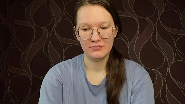 Snapshot of MiriamOr chatting on 09-28-25, 07:48 MiriamOr online show from 09-28-25, 07:48
