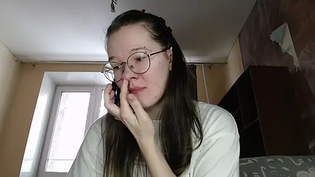 Snapshot of MiriamOr chatting on 02-26-25, 07:23 MiriamOr online show from 02-26-25, 07:23