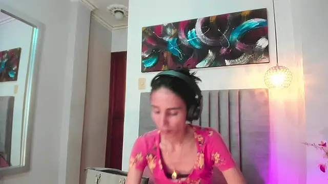 Nina Cavaali online show from 10-05-25, 02:30