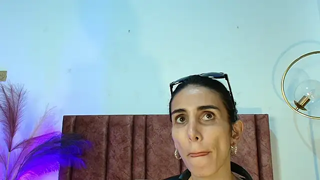 Nina Cavaali online show from 09-20-25, 06:13
