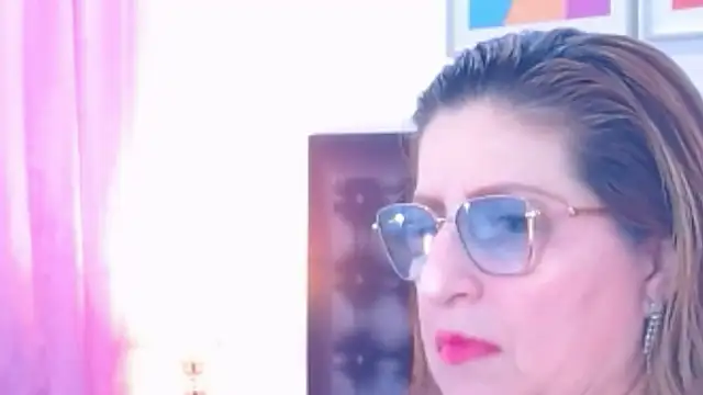 sandra 20 online show from 11-15-25, 10:52