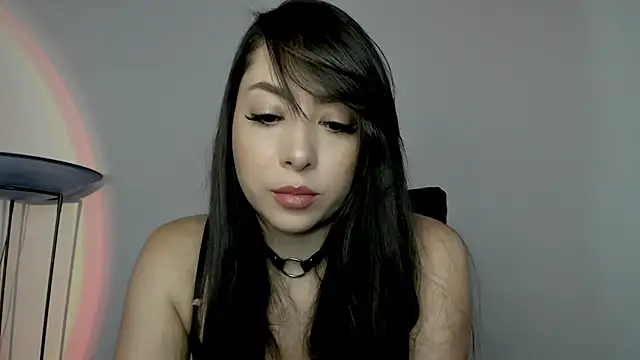 Snapshot of Mila__Paramo chatting on 03-13-25, 01:50 Mila Paramo online show from 03-13-25, 01:50