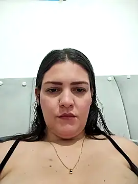 Mia Hampton online show from 04-05-26, 05:19