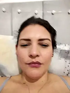 Mia Hampton online show from 02-21-26, 10:45