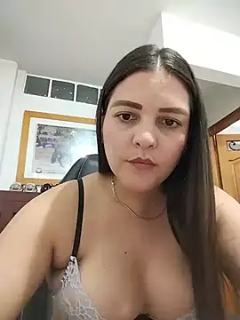 Mia Hampton online show from 07-14-26, 10:27