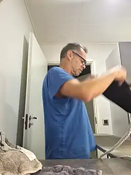 Snapshot of DarrenSullivanSlut chatting on 12-03-25, 08:03 DarrenSullivanSlut online show from 12-03-25, 08:03