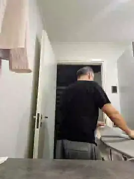 Snapshot of DarrenSullivanSlut chatting on 12-16-24, 08:20 DarrenSullivanSlut online show from 12-16-24, 08:20