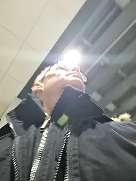 Snapshot of DarrenSullivanSlut chatting on 12-02-24, 11:40 DarrenSullivanSlut online show from 12-02-24, 11:40