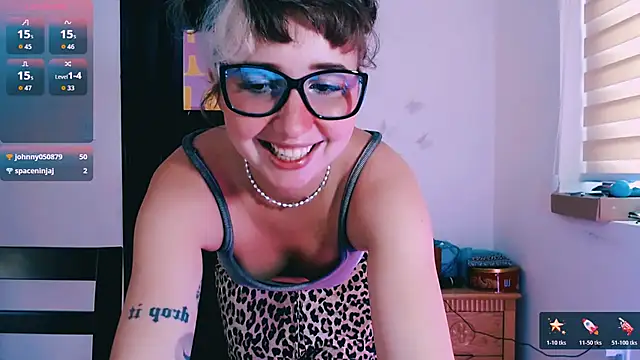 Cosmo Riri online show from 03-18-26, 07:33