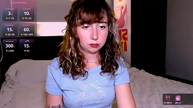 Cosmo Riri online show from 10-17-25, 12:29