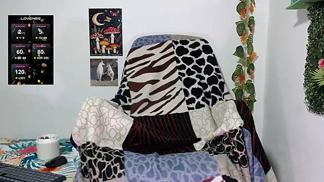 Snapshot of Dany_milk chatting on 06-17-26, 12:54 Dany milk online show from 06-17-26, 12:54
