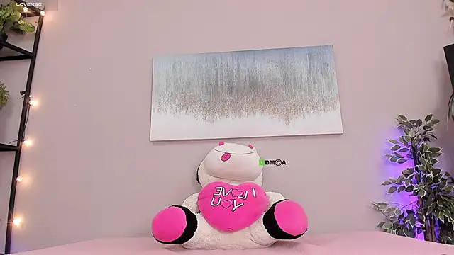 Briana Wells  online show from 10-15-25, 02:14