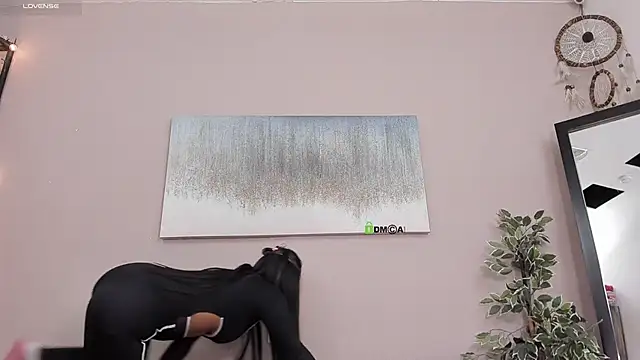 Briana Wells  online show from 10-17-25, 01:24