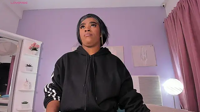 Briana Wells  online show from 02-10-26, 12:48